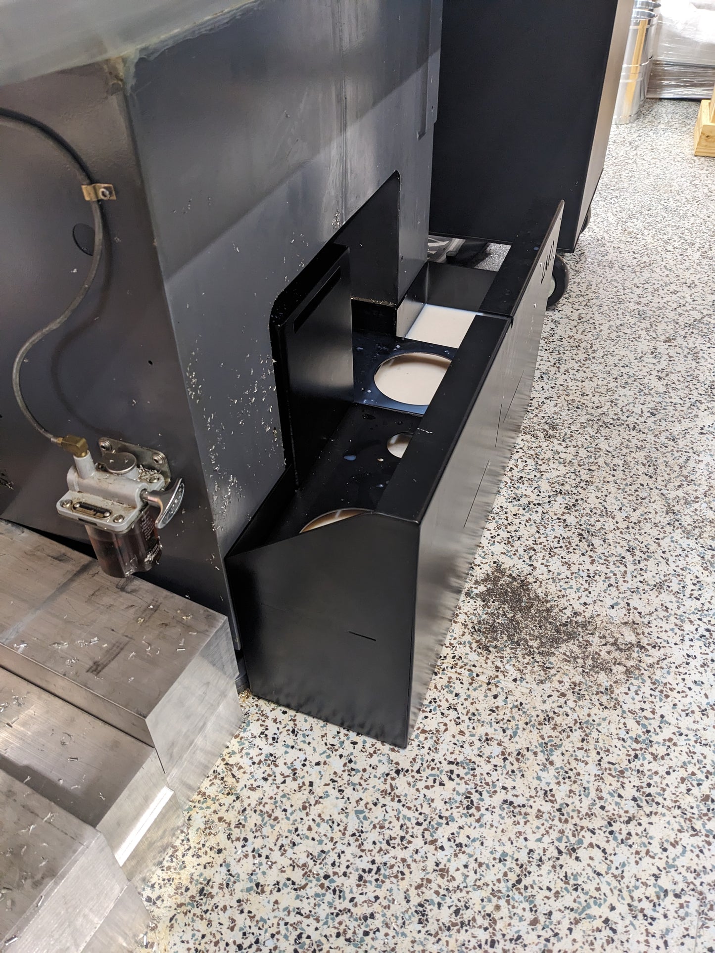 M/M+/ MX Coolant Tanks image 2